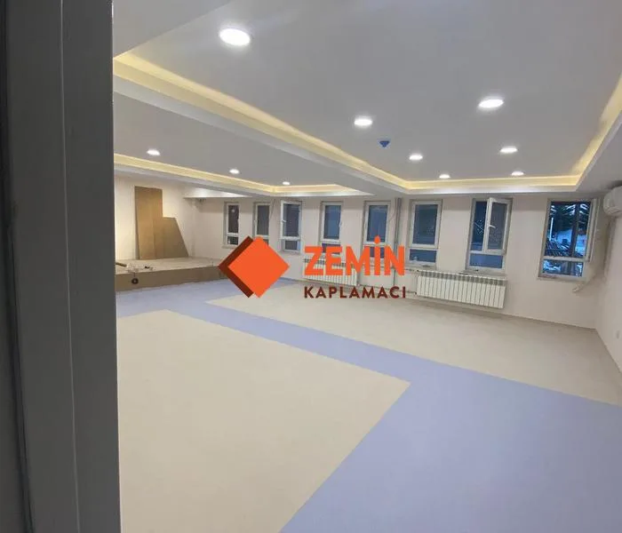 Okul konferans salon pvc zemin kaplama Modelleri görsel 2