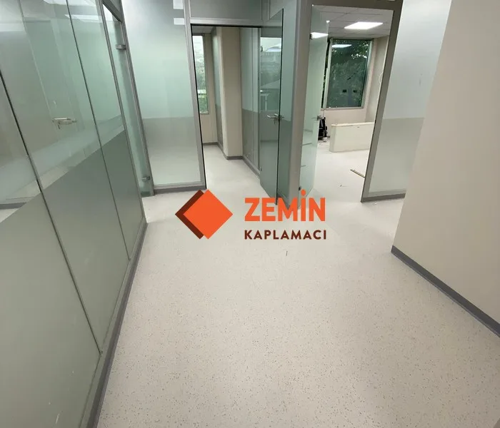Klinik pvc zemin kaplaması görsel 6